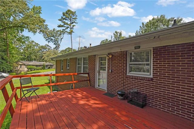 118 Hurt Road SE, Smyrna, GA 30082