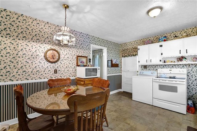 118 Hurt Road SE, Smyrna, GA 30082