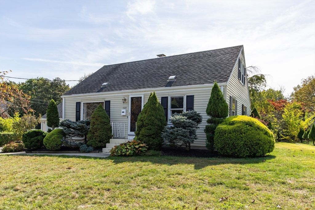 123 Conant St, Danvers, MA 01923