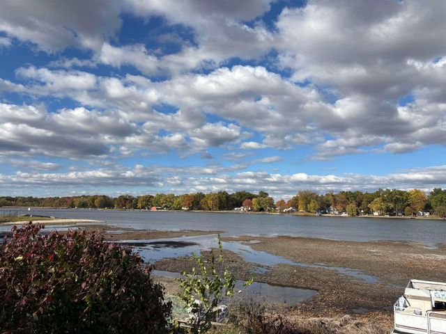 52273 Ideal Beach Road, Elkhart, IN 46514