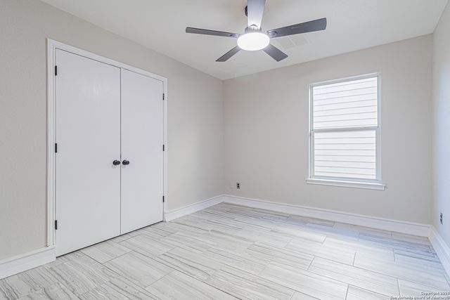 5110 Sunview Vly, San Antonio, TX 78244