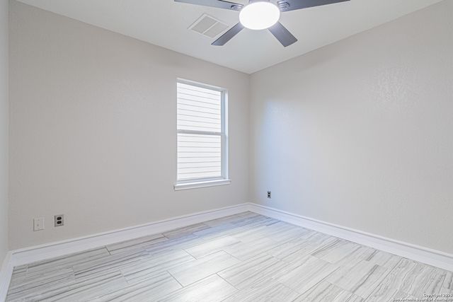 5110 Sunview Vly, San Antonio, TX 78244