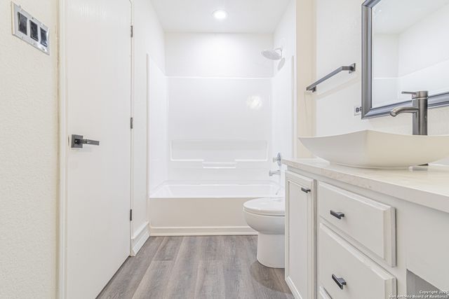 5110 Sunview Vly, San Antonio, TX 78244