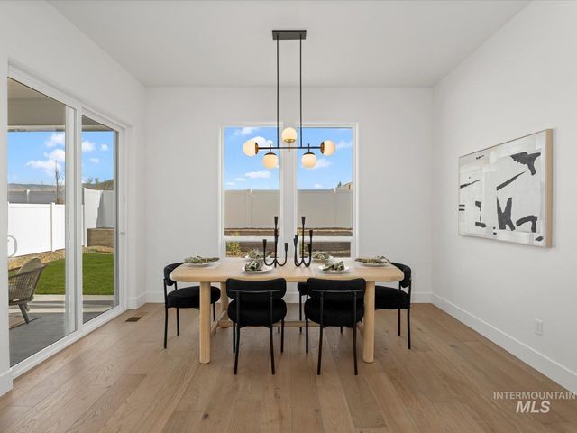 9106 W River Otter Dr, Boise, ID 83614
