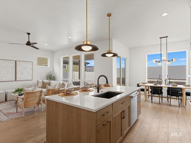 9106 W River Otter Dr, Boise, ID 83614