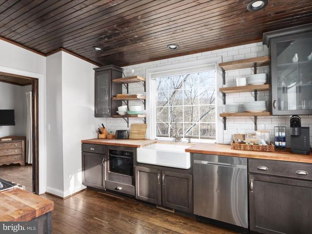 17884 OLD VALLEY PIKE, Edinburg, VA 22824