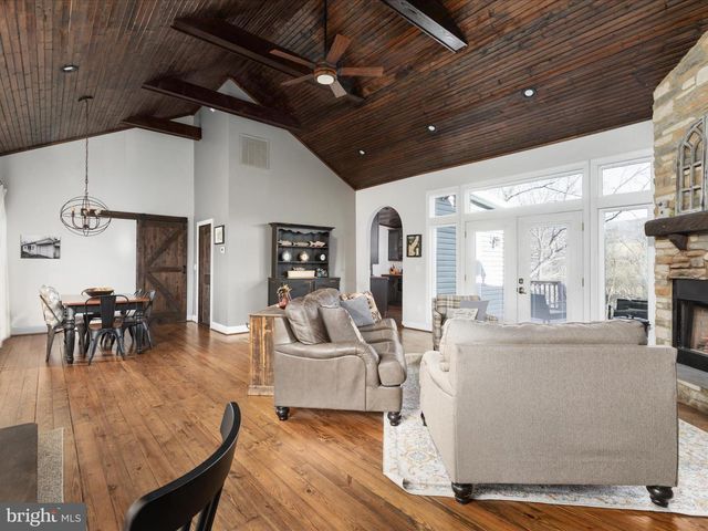 17884 OLD VALLEY PIKE, Edinburg, VA 22824