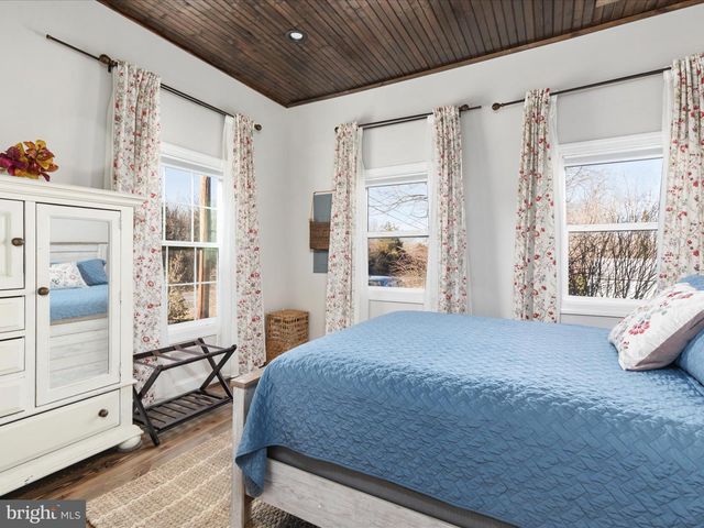 17884 OLD VALLEY PIKE, Edinburg, VA 22824