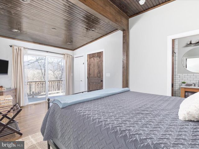 17884 OLD VALLEY PIKE, Edinburg, VA 22824