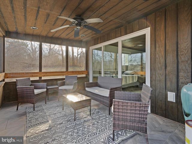 17884 OLD VALLEY PIKE, Edinburg, VA 22824