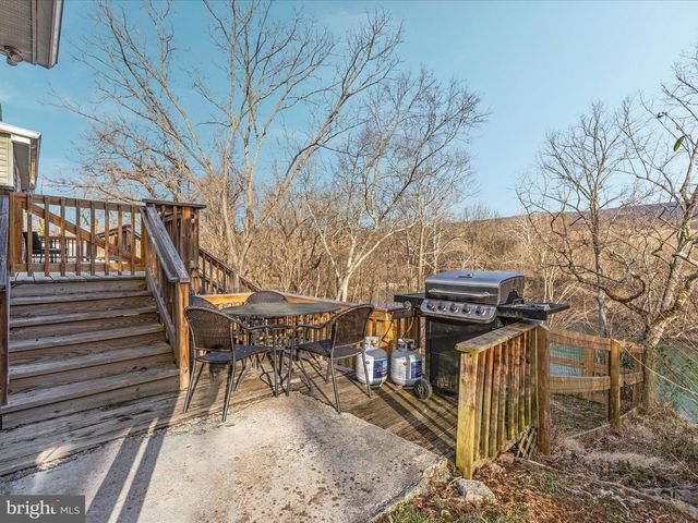 17884 OLD VALLEY PIKE, Edinburg, VA 22824