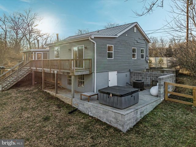 17884 OLD VALLEY PIKE, Edinburg, VA 22824