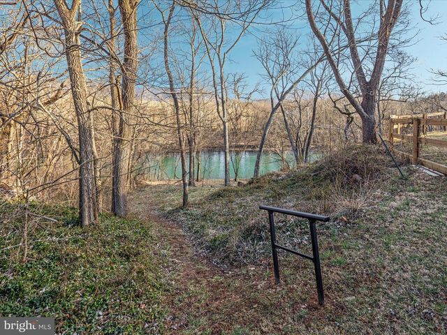 17884 OLD VALLEY PIKE, Edinburg, VA 22824