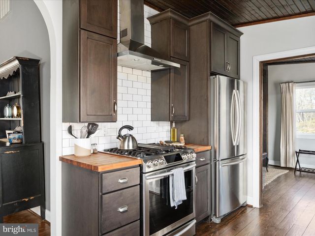 17884 OLD VALLEY PIKE, Edinburg, VA 22824
