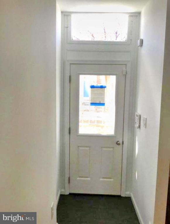 1529 N BOND ST, Baltimore, MD 21213
