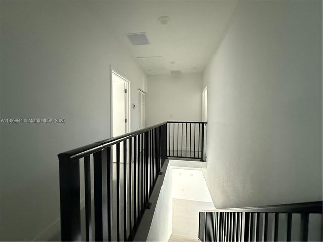 1159 NW 1st St, Florida City, FL 33034