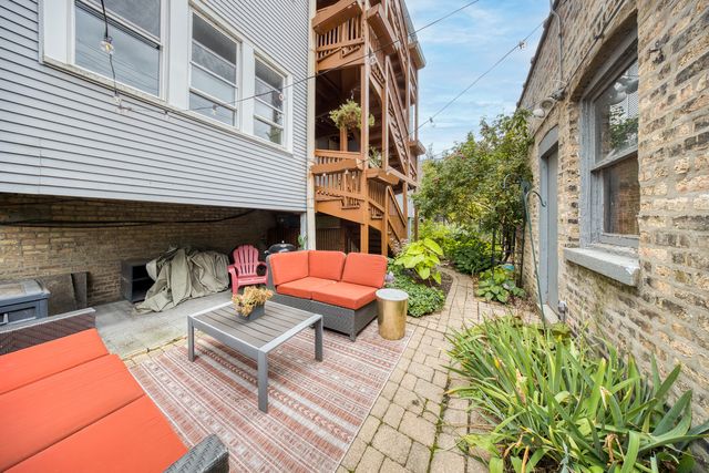 1456 W Hollywood Avenue 3W, Chicago, IL 60660