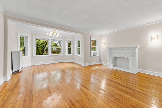 1456 W Hollywood Avenue 3W, Chicago, IL 60660