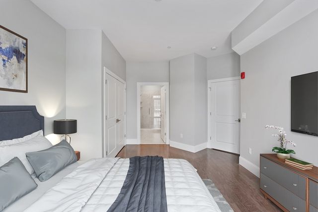 8 Sanborn Street 4008, Reading, MA 01867