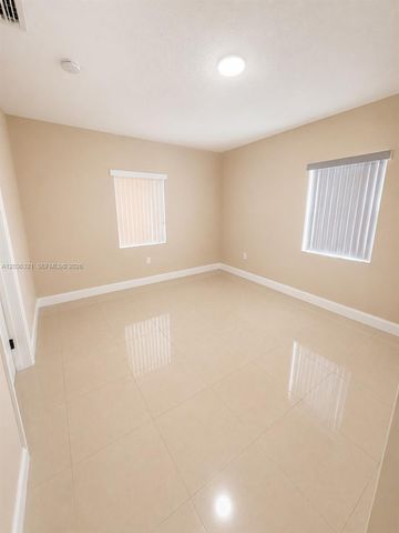 4011 SW 28th St 0, West Park, FL 33023