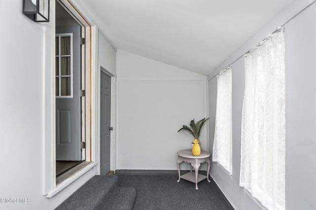 16 Morningside Drive, Guilderland, NY 12303