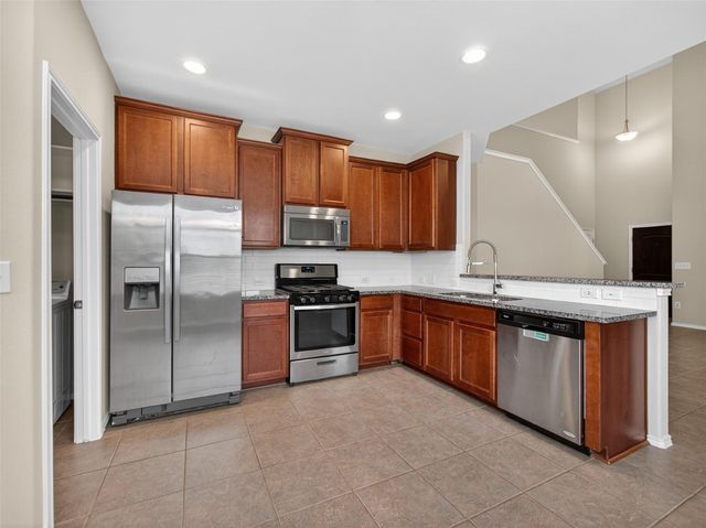 170 Albatross CV, Buda, TX 78610