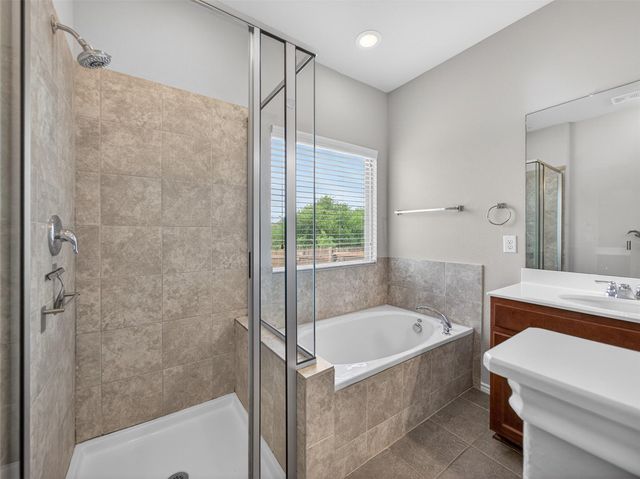 170 Albatross CV, Buda, TX 78610