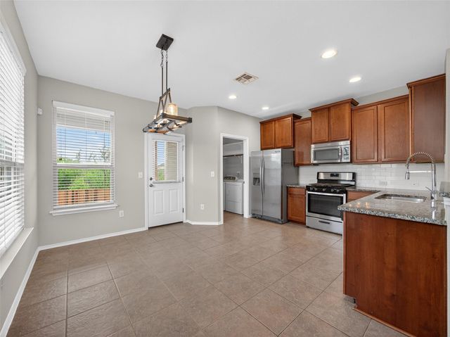 170 Albatross CV, Buda, TX 78610