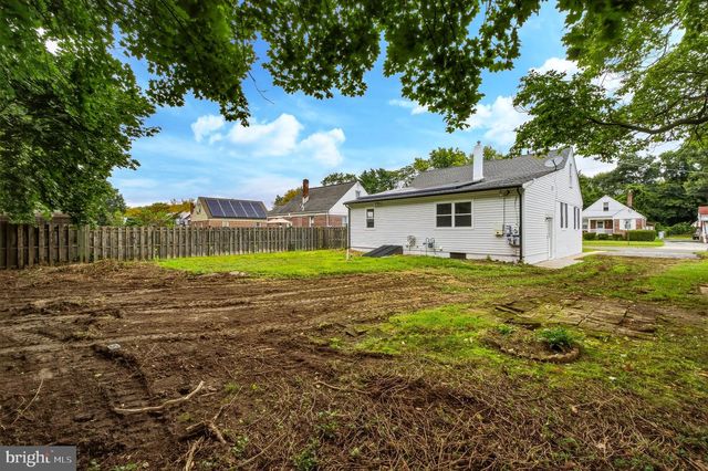 266 DIXIE DR, Carneys Point, NJ 08069