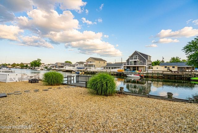 10 W Anchor Drive, Little Egg Harbor, NJ 08087