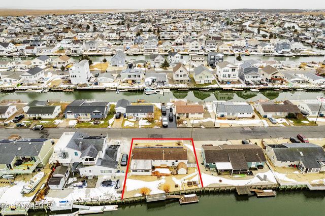 10 W Anchor Drive, Little Egg Harbor, NJ 08087