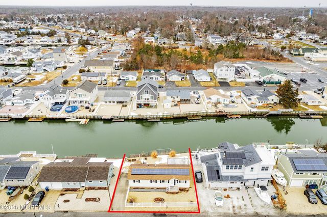 10 W Anchor Drive, Little Egg Harbor, NJ 08087