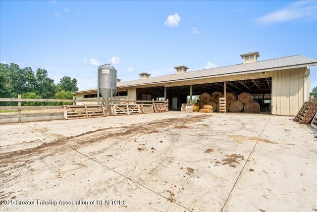 6280 Kinneville Road, Eaton Rapids, MI 48827