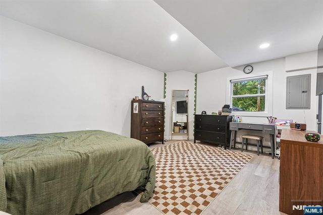 4 Quail Road, Sparta, NJ 07871