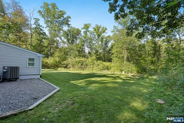 4 Quail Road, Sparta, NJ 07871