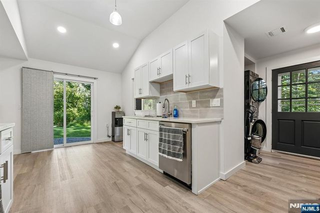 4 Quail Road, Sparta, NJ 07871