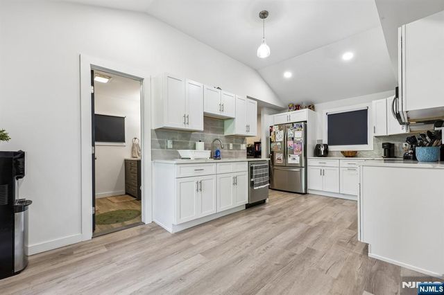 4 Quail Road, Sparta, NJ 07871