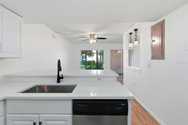 6320 7TH AVENUE W, Bradenton, FL 34209