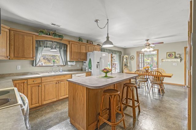 17537 Mockingbird Rd Road, Warsaw, MO 65355