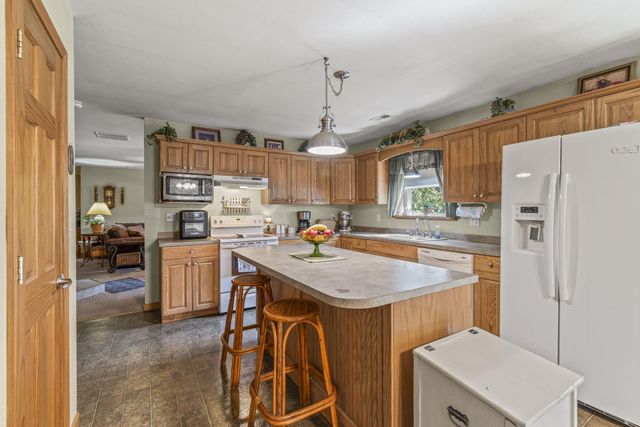 17537 Mockingbird Rd Road, Warsaw, MO 65355