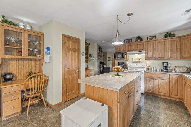 17537 Mockingbird Rd Road, Warsaw, MO 65355