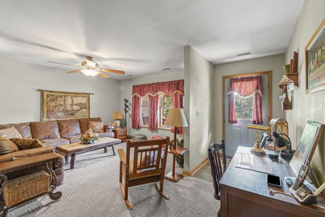 17537 Mockingbird Rd Road, Warsaw, MO 65355