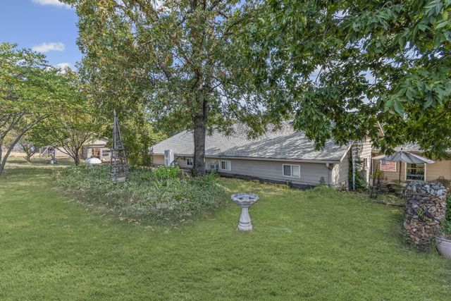 17537 Mockingbird Rd Road, Warsaw, MO 65355