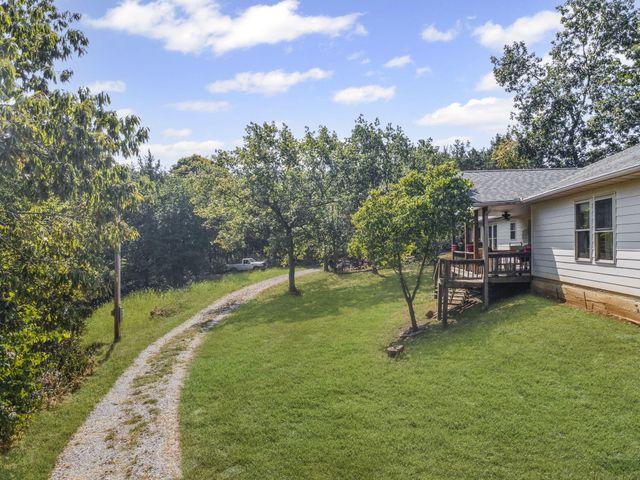 17537 Mockingbird Rd Road, Warsaw, MO 65355