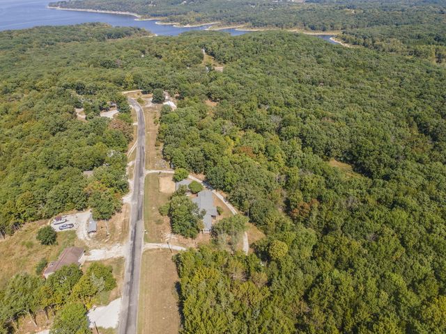 17537 Mockingbird Rd Road, Warsaw, MO 65355