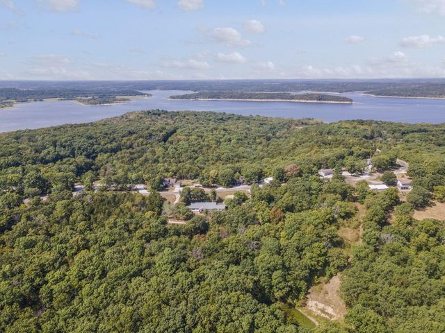 17537 Mockingbird Rd Road, Warsaw, MO 65355