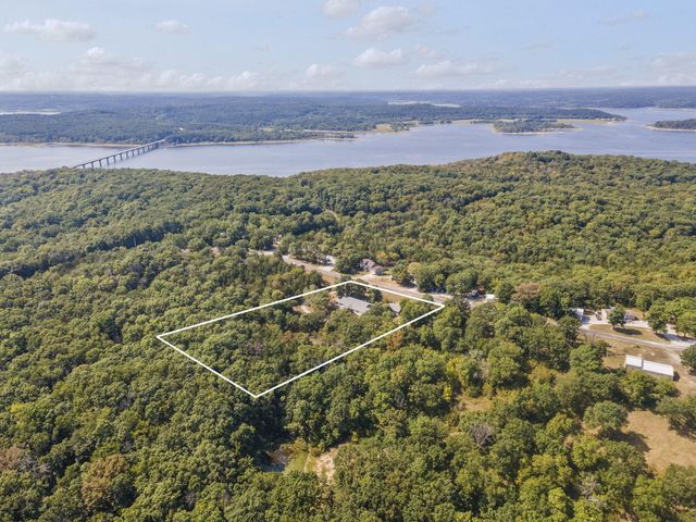 17537 Mockingbird Rd Road, Warsaw, MO 65355