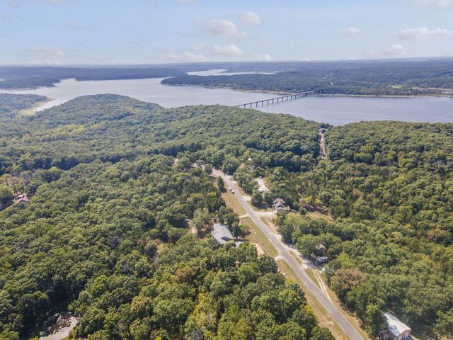 17537 Mockingbird Rd Road, Warsaw, MO 65355