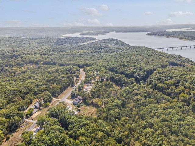 17537 Mockingbird Rd Road, Warsaw, MO 65355