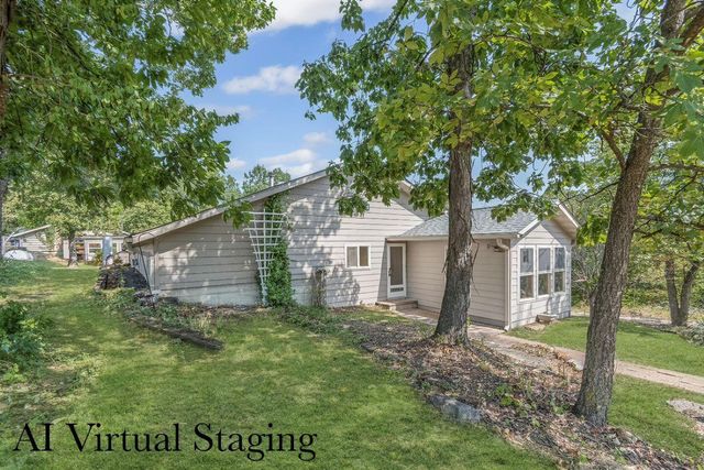 17537 Mockingbird Rd Road, Warsaw, MO 65355